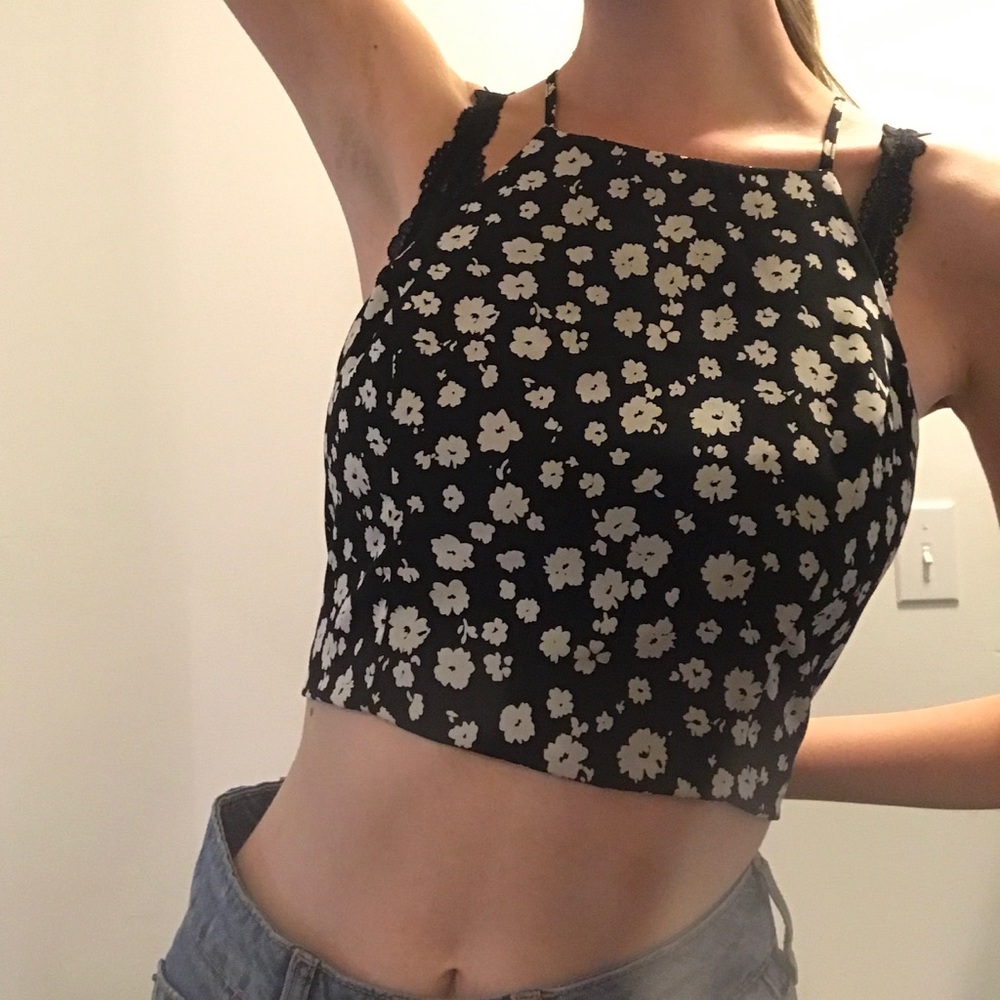 FOREVER 21 FLORAL HALTER CROP TOP